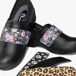 New with Tags/in box. Women’s anti-slip clogs. Size 9.5